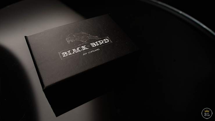 Blackbird (Gimmick and Online Instructions) by Jeff Copeland - T