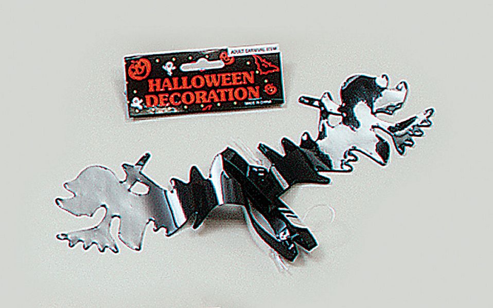 Witch Garland. PVC 9 - Click Image to Close