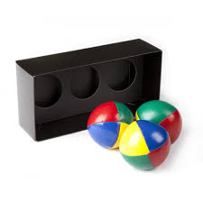 Boxed set of juggling balls
